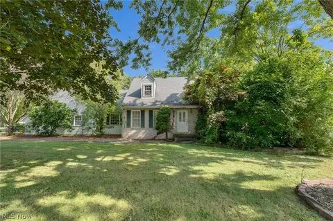 1198 Suzylinn Ave, Boardman, OH 44512