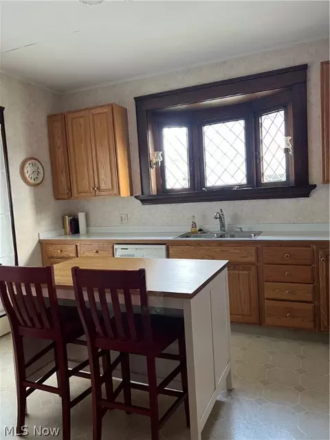 Kitchen - 1610 E 46th St, Ashtabula, OH 44004 photo 1 of 2