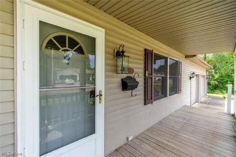 230 Pendleton St, Lisbon, OH 44432 photo 2