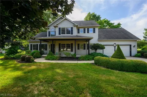 105 Meadow Ridge Trl, Doylestown, OH 44230
