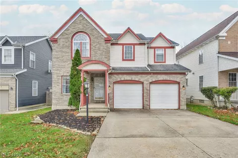 16204 Sunny Glen Ave, Cleveland, OH 44128