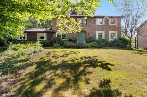 5042 Shamrock Ave NW, Canton, OH 44720