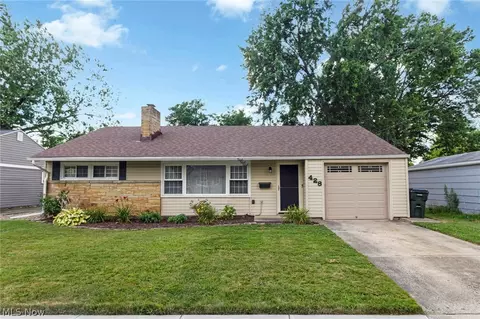 428 Lynn Dr, Berea, OH 44017