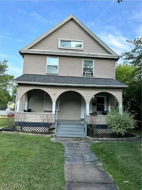 20 Fulton St, Niles, OH 44446