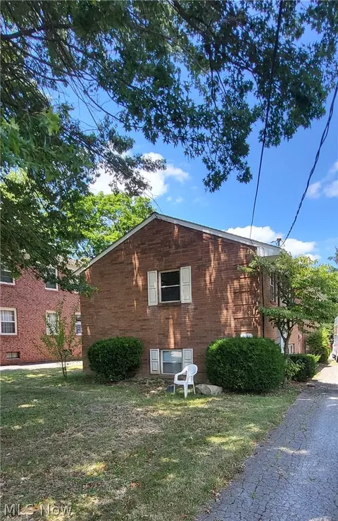 7136 Glendale Ave, Youngstown, OH 44512
