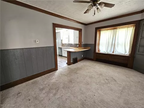Living - 697 Thayer St, Akron, OH 44310 photo 1 of 1