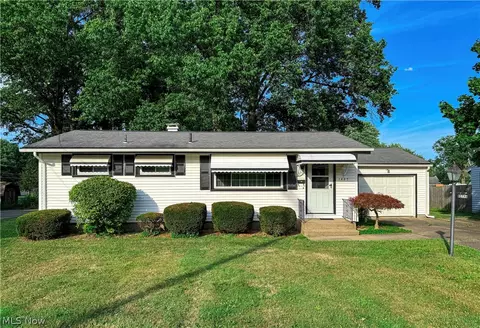 1447 Yolanda Dr, Youngstown, OH 44515