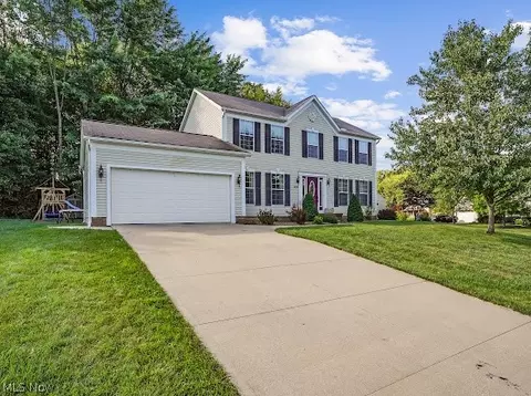3155 Shearwater Cir, Ravenna, OH 44266