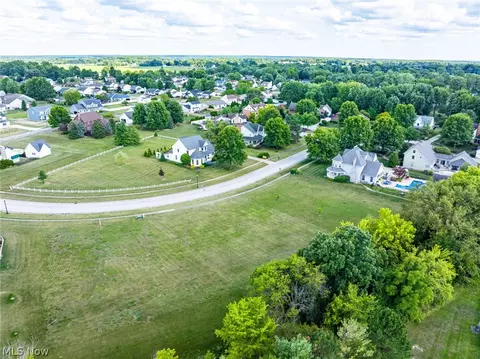555 Appomattox Ct, Lagrange, OH 44050 photo 5
