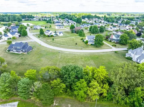 555 Appomattox Ct, Lagrange, OH 44050 photo 6
