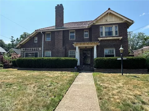 1106 E 98th St, Cleveland, OH 44108