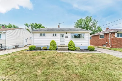 14265 Parkman Blvd, Brook Park, OH 44142