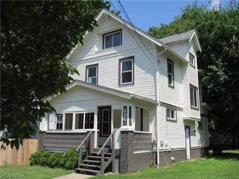 290 Grand Ave, Akron, OH 44302