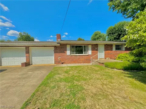 179 Greenbrier Ave, Williamstown, WV 26187