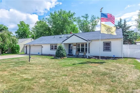 6413 Iroquois Trl, Mentor, OH 44060