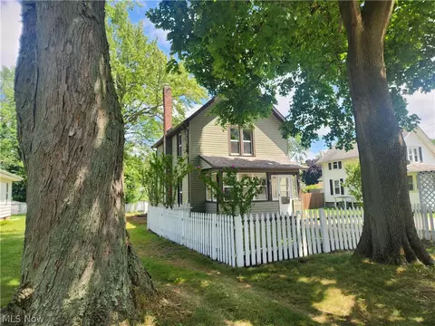 5714 Washington Blvd, Ashtabula, OH 44004