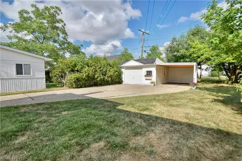 891 E 223rd St, Euclid, OH 44123 photo 28