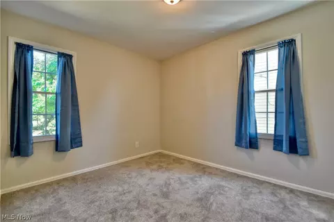 891 E 223rd St, Euclid, OH 44123 photo 15