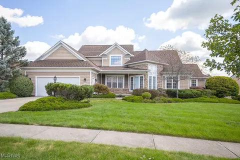 7239 Annadale Dr, Solon, OH 44139