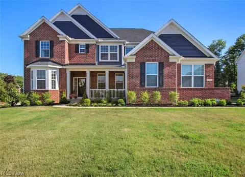 5370 Acacia Ct, Independence, OH 44131