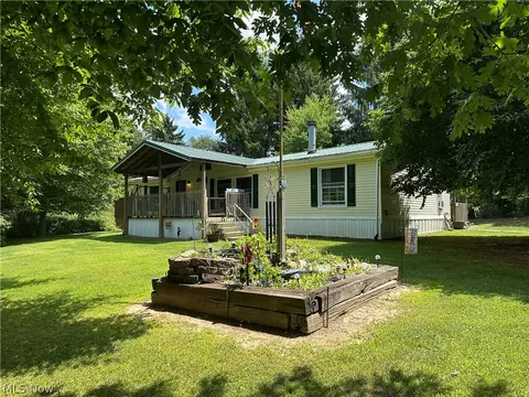 1932 Annesley Rd, East Liverpool, OH 43920