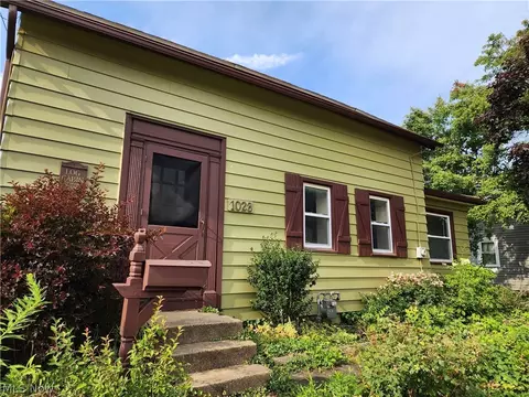 1028 State Ave NE, Massillon, OH 44646