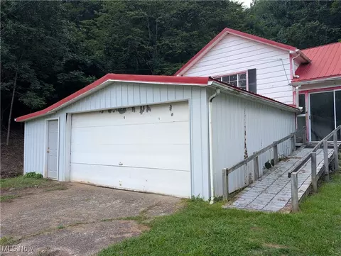 19088 S Calhoun Hwy, Orma, WV 25268 photo 4