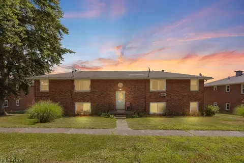 1469 2nd St, Cuyahoga Falls, OH 44221