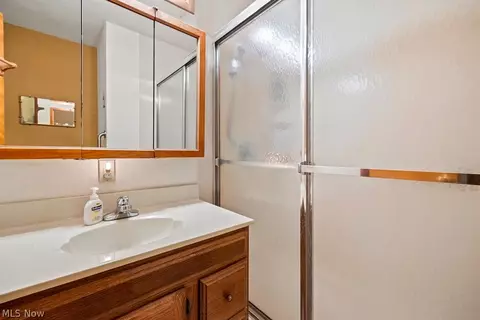 Bath - 16242 Wheeler Rd, Lagrange, OH 44050 photo 2 of 2