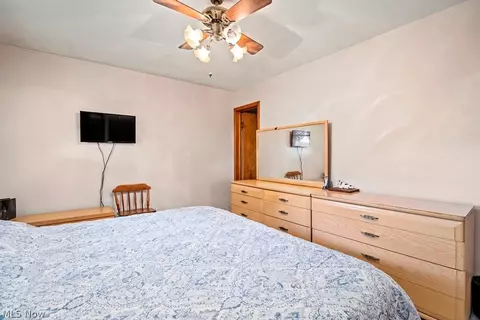 Bedroom - 16242 Wheeler Rd, Lagrange, OH 44050 photo 5 of 7