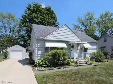 333 Penfield Ave, Elyria, OH 44035