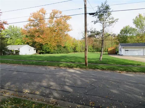 108 Smith St, Oberlin, OH 44074