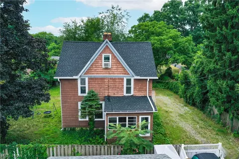 1478 W Market St, Akron, OH 44313
