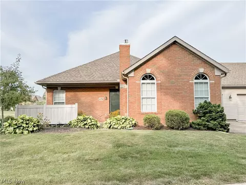 4354 Hunters Chase Ln, Wooster, OH 44691