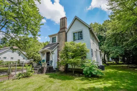 1013 Frederick Blvd, Akron, OH 44320