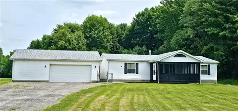1860 Middle Rd, Pierpont, OH 44082