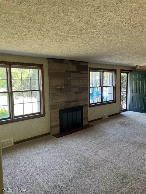 Living - 2430 Midvale Rd NW, Canton, OH 44708 photo 5 of 8