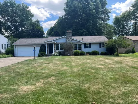 2430 Midvale Rd NW, Canton, OH 44708