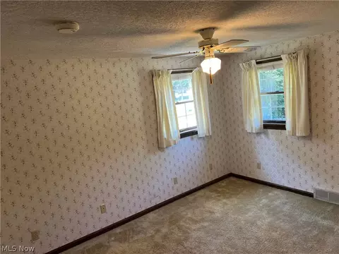 Bedroom - 2430 Midvale Rd NW, Canton, OH 44708 photo 3 of 12