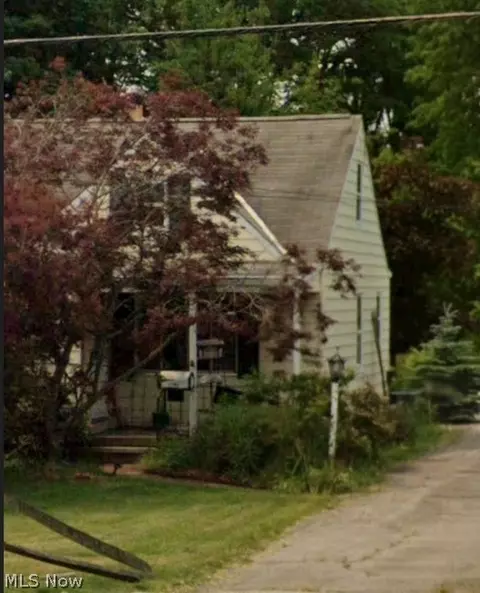 3792 Clague Rd, North Olmsted, OH 44070
