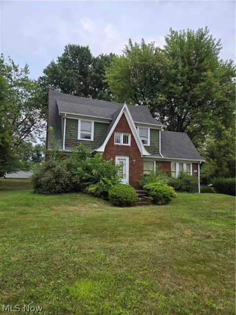4502 Union Ave NE, Homeworth, OH 44634