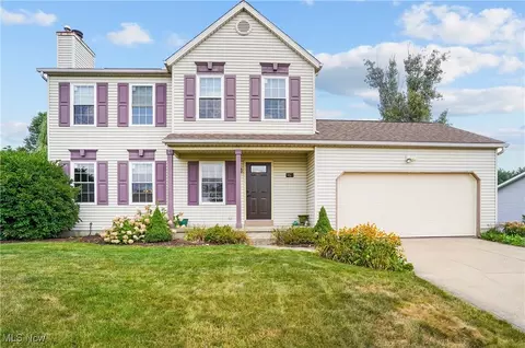 467 Plum Creek Dr, Wadsworth, OH 44281