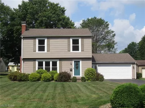 154 Hood Dr, Canfield, OH 44406