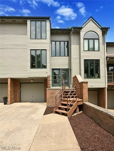 151 Pheasant Run #151, Mayfield Heights, OH 44124