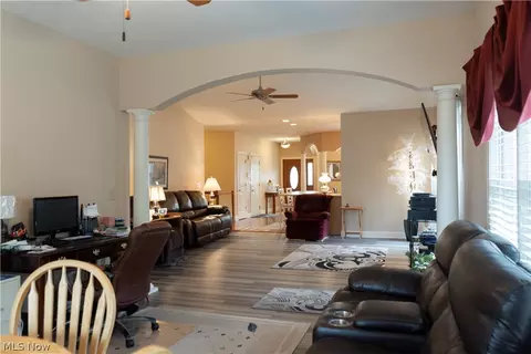 2770 Vicksburg Ave NW, Canton, OH 44708 photo 11