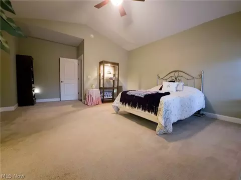 2770 Vicksburg Ave NW, Canton, OH 44708 photo 14