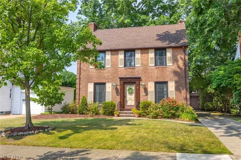 1548 Rockland Ave, Rocky River, OH 44116