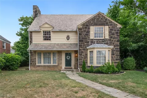 3133 Keswick Rd, Cleveland, OH 44120