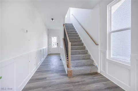 9155 Ledge View Ter, Broadview Heights, OH 44147 photo 4