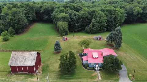 27095 Georgetown Rd, North Georgetown, OH 44665